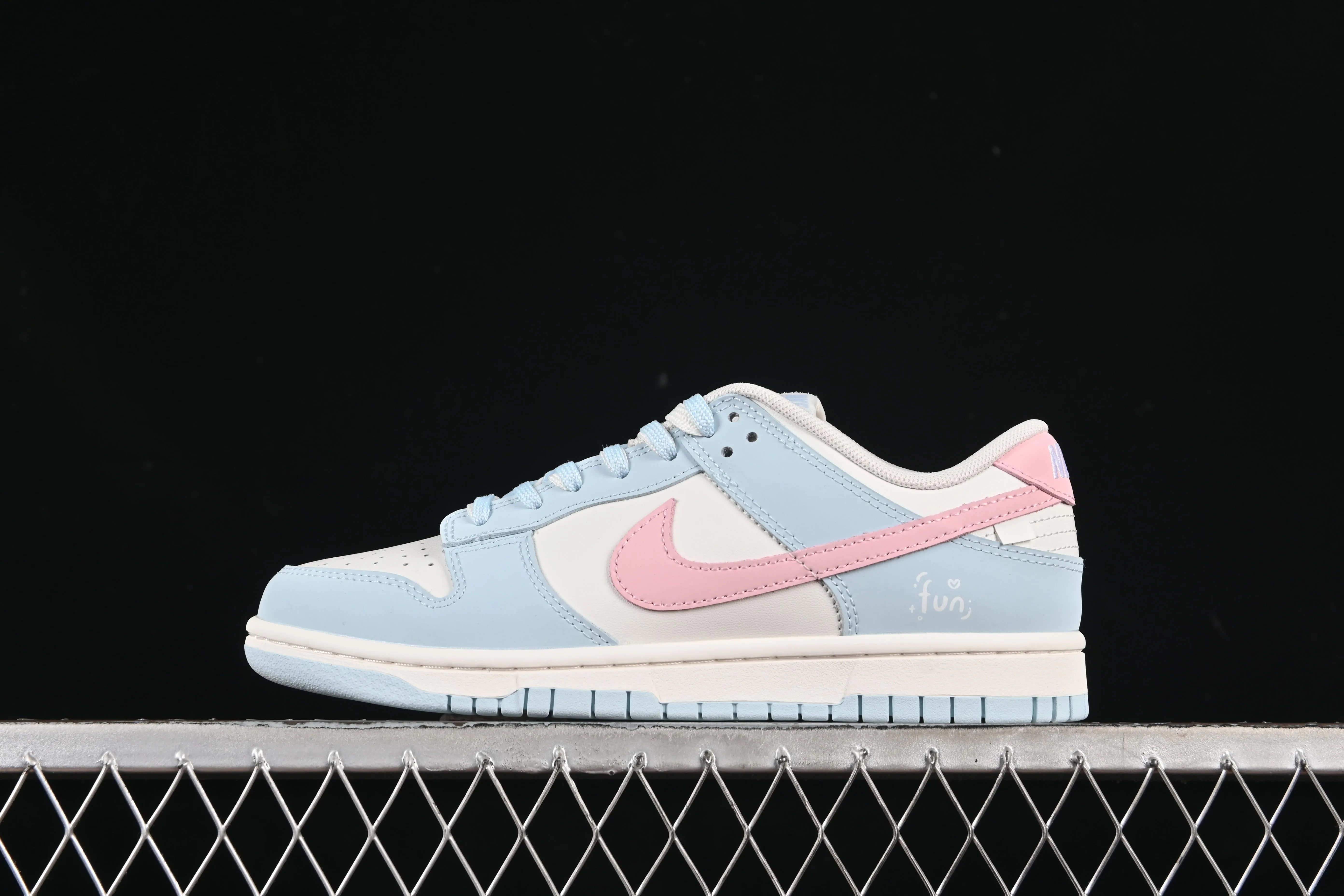 All categories Nk SB Dunk Series Nk SB Dunk Low High-end customized low-top sneakers Nike SB Dunk Low "Just Do It" Anniversary high-end customized low-top casual sneakers BP0508-034